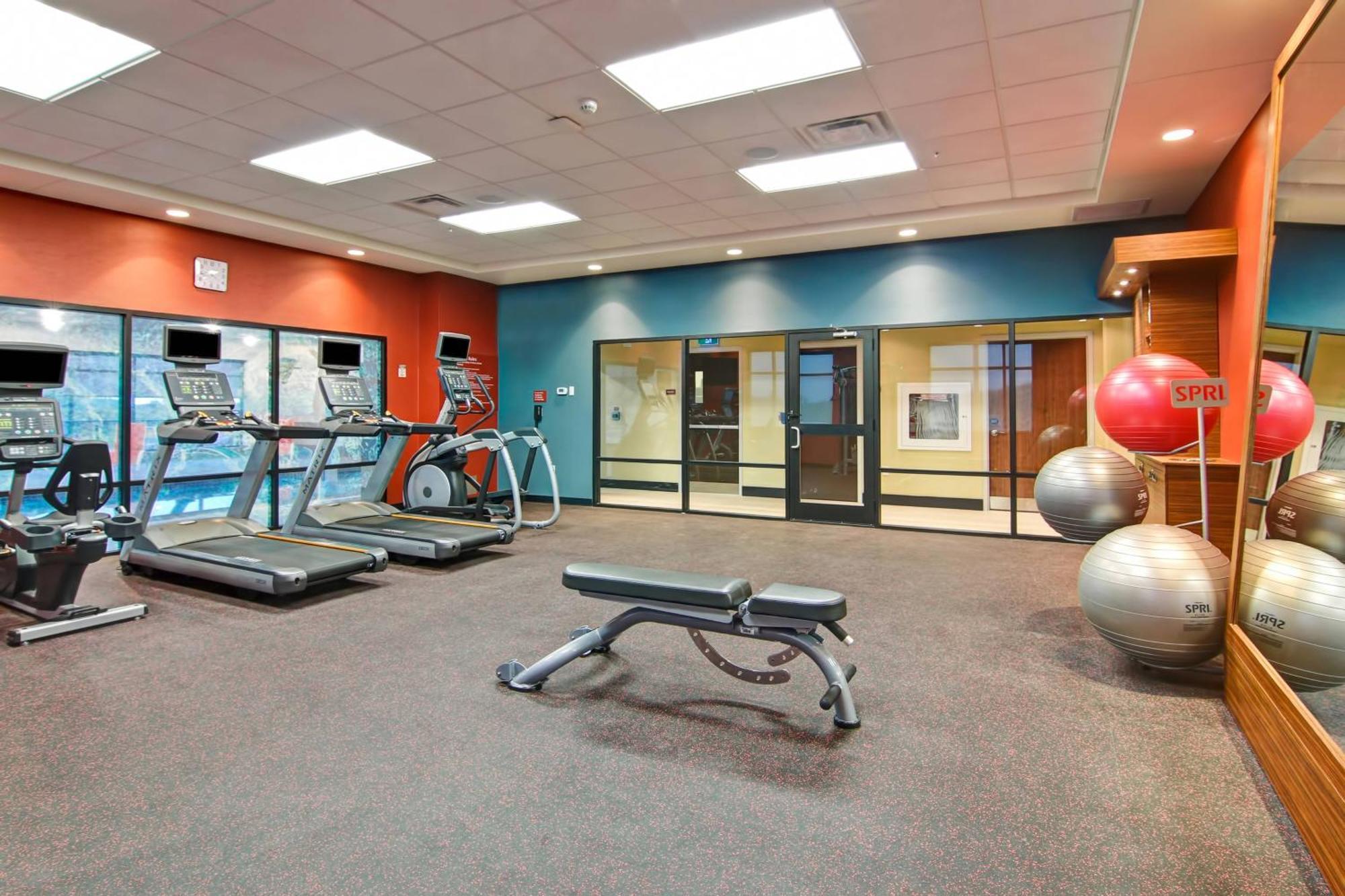 Towneplace Suites By Marriott Kincardine Extérieur photo