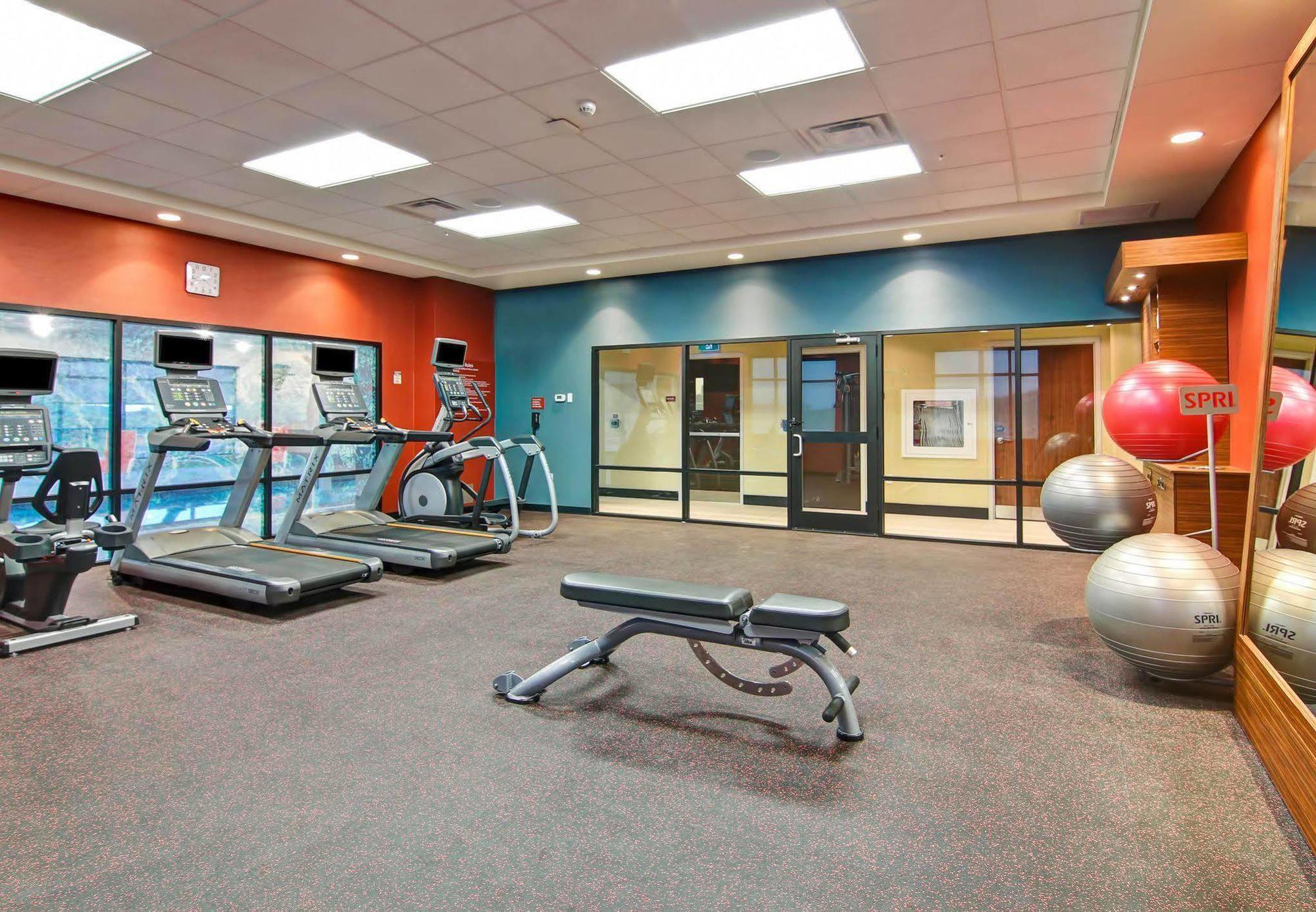 Towneplace Suites By Marriott Kincardine Extérieur photo